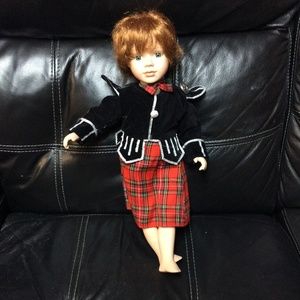 Vintage Glass Porcelain Doll Collectable Item